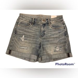 White House Black Market Curvy Mid-Rise Everyday Soft Denim Destucted Shorts
